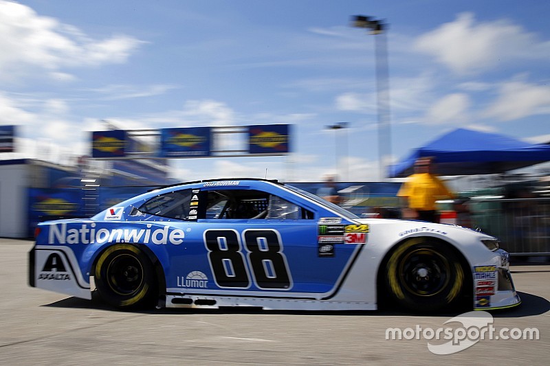 Alex Bowman, Nationwide agree to contract extensions with Hendrick