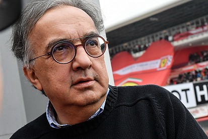 Marchionne smentisce a Detroit di voler prendere la Ferrari