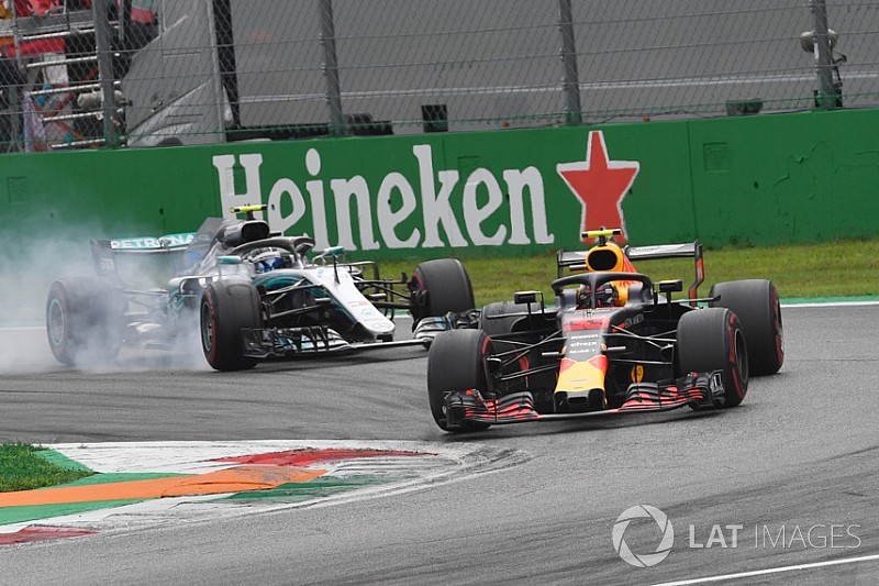 Verstappen nem érti a büntetését, Ricciardo talán rajthoz sem áll Szingapúrban