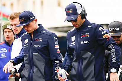 Verstappen ve Ricciardo özür dileyecekler