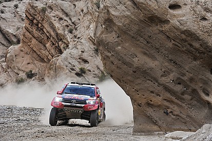 Dakar 2018: Al-Attiyah wint, Sainz overleeft bijltjesdag bij de auto’s