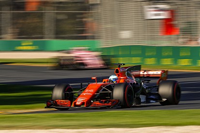 Alonso : fini les pauses café en virage !