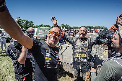 Coronel in Dakar: "Zo lang je Frans spreekt en corrupt bent, kom je een heel eind"