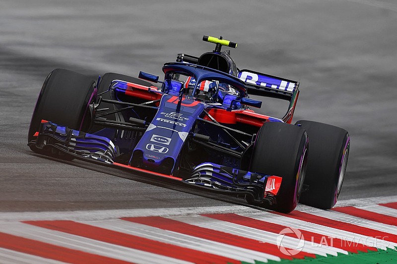 Vandoorne me golpeó como en una carrera de