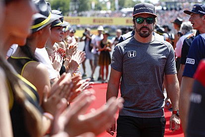 Alonso alig várja, hogy áthajtson a "szürreális" Eau Rouge-on