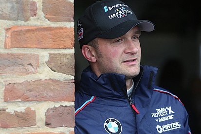Croft BTCC: Turkington triumphs over Sutton in Race 2