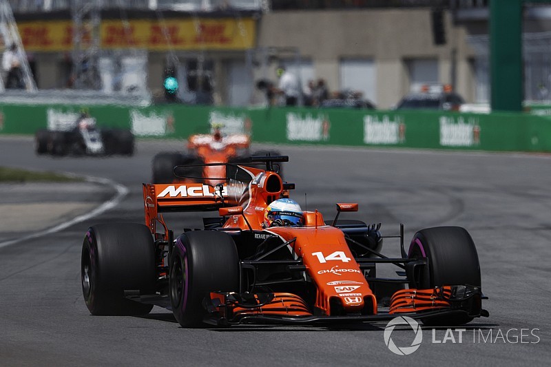 Alonso domine Vandoorne :
