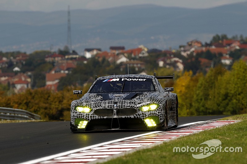 Dauerlauf: BMW M8 GTE besteht 24-Stunden-Test