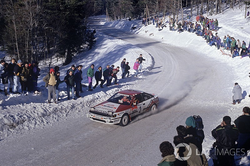 Фотофакт: Латвала за кермом легендарної Toyota Celica WRC