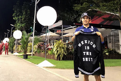 Sergio Perez, Sahara Force India with a Mexican GP jacket
