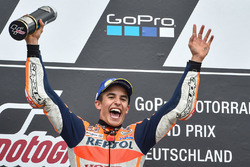 Подиум: победитель Марк Маркес, Repsol Honda Team
