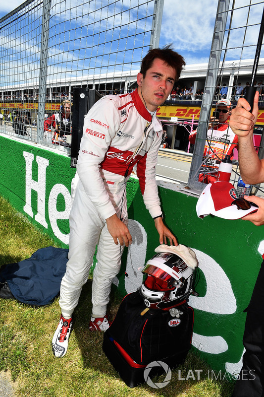 Charles Leclerc, Sauber, in griglia