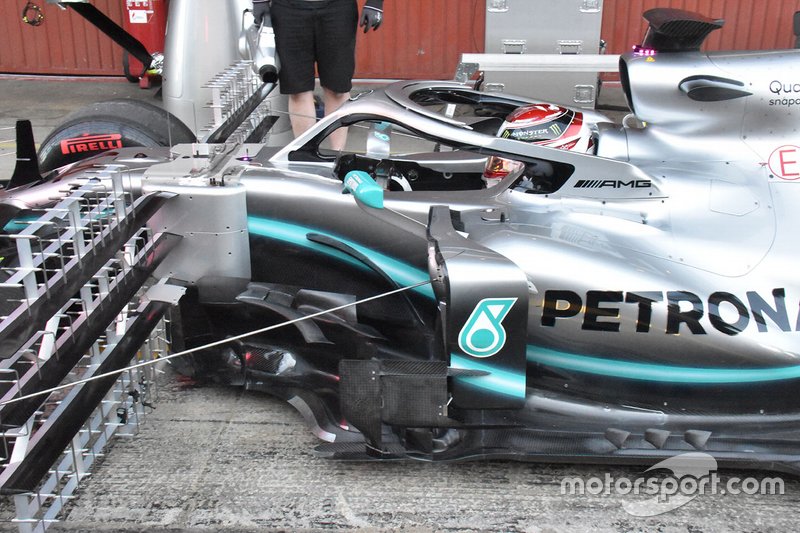 Mercedes W10: dettaglio del nuovo bargeboard