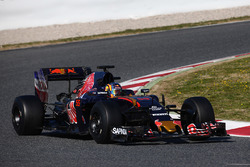 Carlos Sainz Jr., Scuderia Toro Rosso STR11