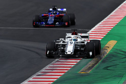 Marcus Ericsson, Alfa Romeo Sauber C37, Pierre Gasly, Scuderia Toro Rosso STR13