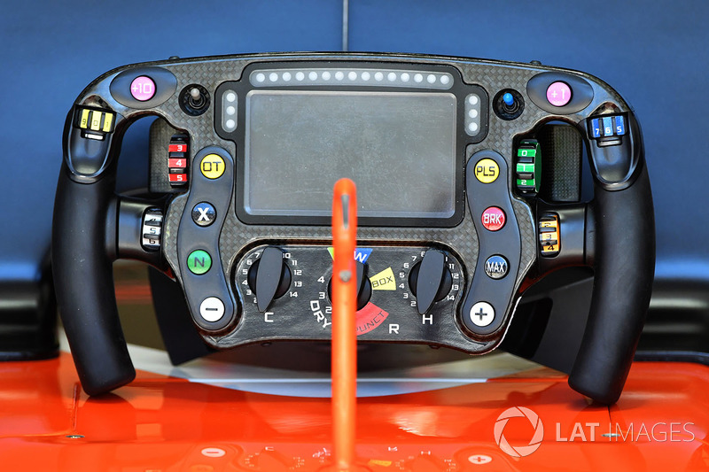 McLaren MCL32 direksiyon