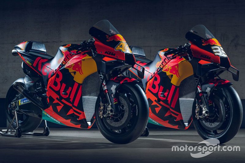 KTM RC16 versi 2020 yang dipakai di MotoGP musim ini menjadi motor pertama di era MotoGP yang mampu menang dengan sasis baja tubular (bulat) dan suspensi depan WP.