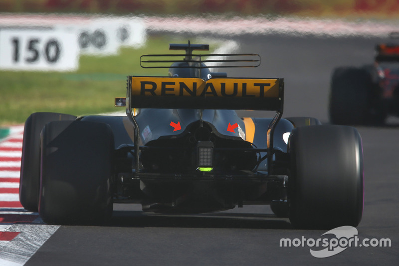 Renault Sport F1 Team RS17 arka