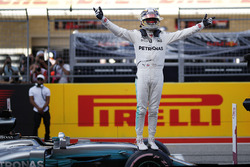 Polesitter Lewis Hamilton, Mercedes AMG F1 W08