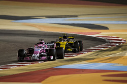Серхіо Перес, Force India VJM11 Mercedes, Карлос Сайнс-мол., Renault Sport F1 Team R.S. 18