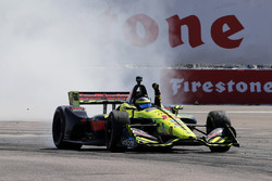 Yarış galibi Sébastien Bourdais, Dale Coyne Racing with Vasser-Sullivan Honda
