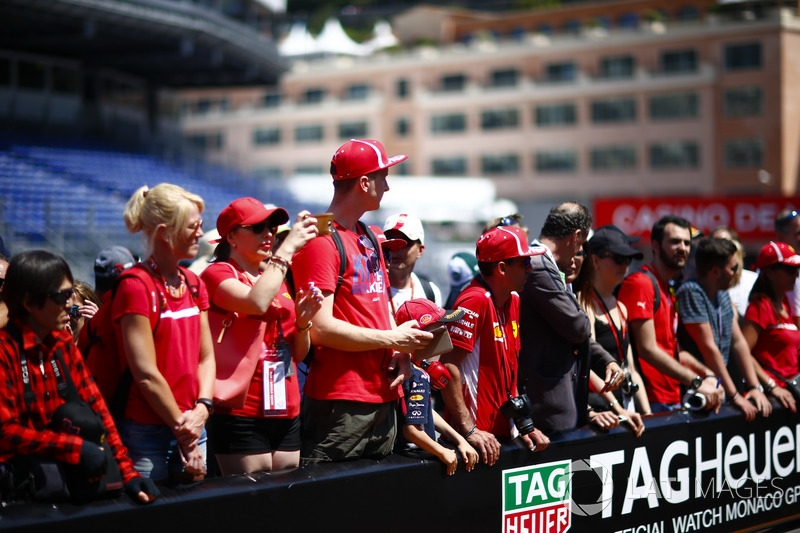 Des fans dans les stands