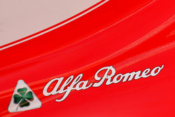 Logo Alfa Romeo sulla carrozzeria della Ferrari SF70H
