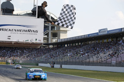 Zielflagge für Edoardo Mortara, Audi Sport Team Abt Sportsline, Audi RS 5 DTM