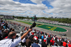 Льюїс Хемілтон, Mercedes AMG F1 W07 Hybrid