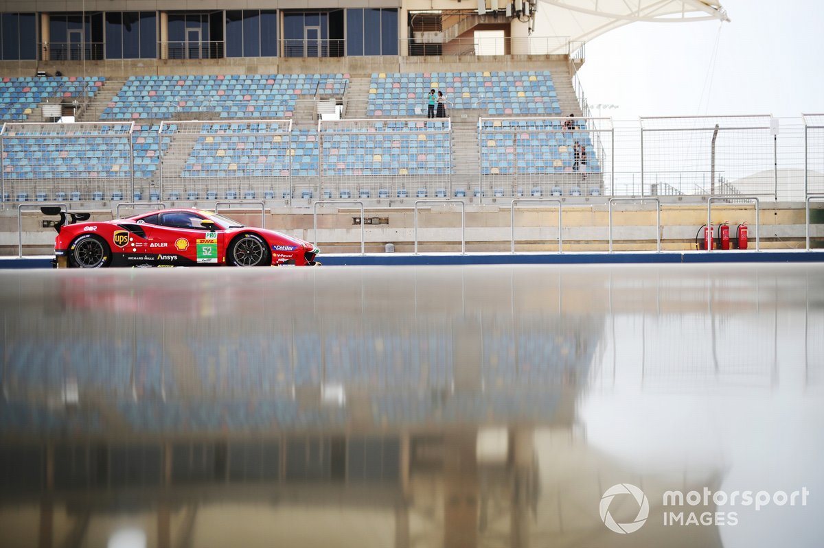#52 AF Corse Ferrari 488 GTE EVO: Daniel Serra, Miguel Molina