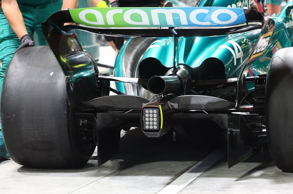 Aston Martin AMR23 difusor detalle técnico