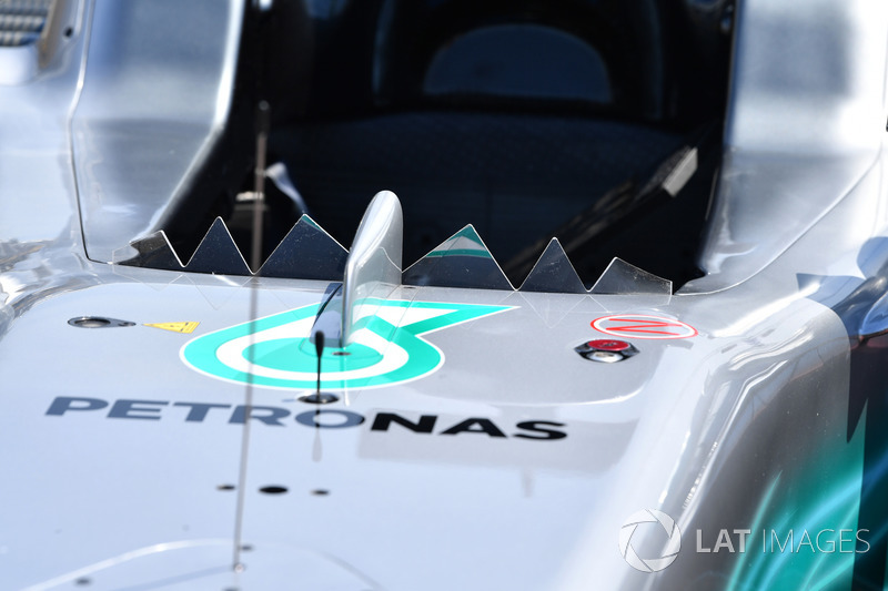 Pare-brise de la Mercedes W08