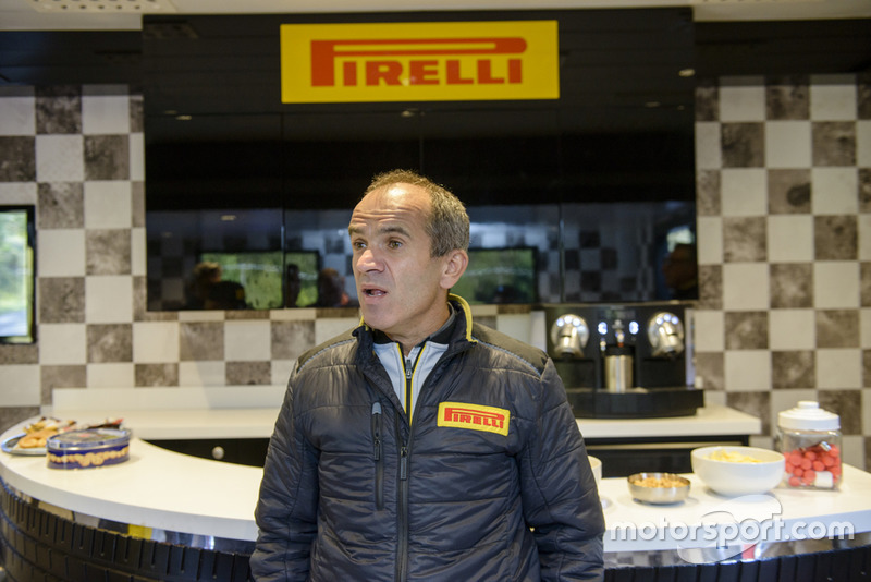 Terenzio Testoni, direktur reli Pirelli.
