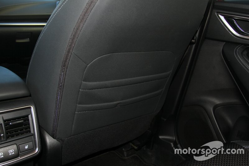 Subaru Forester 2018 року