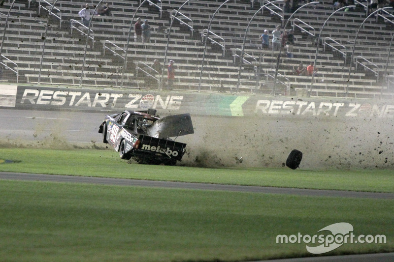 Unfall von Timothy Peters, MDM Motorsports Chevrolet
