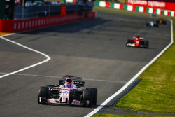 Серхіо Перес, Sahara Force India F1 VJM10, Кімі Райкконен, Ferrari SF70H