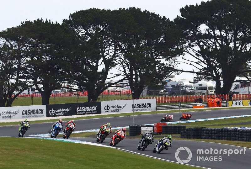 Aksi sejumlah pembalap MotoGP saat berlomba dalam GP Australia di Phillip Island pada 29 Oktober 2019.