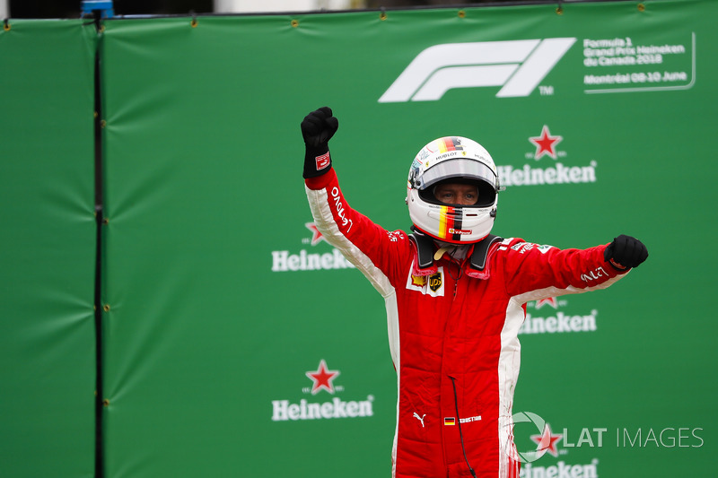 El ganador del GP de Canadá, Sebastian Vettel, Ferrari celebra su victoria en parc ferme