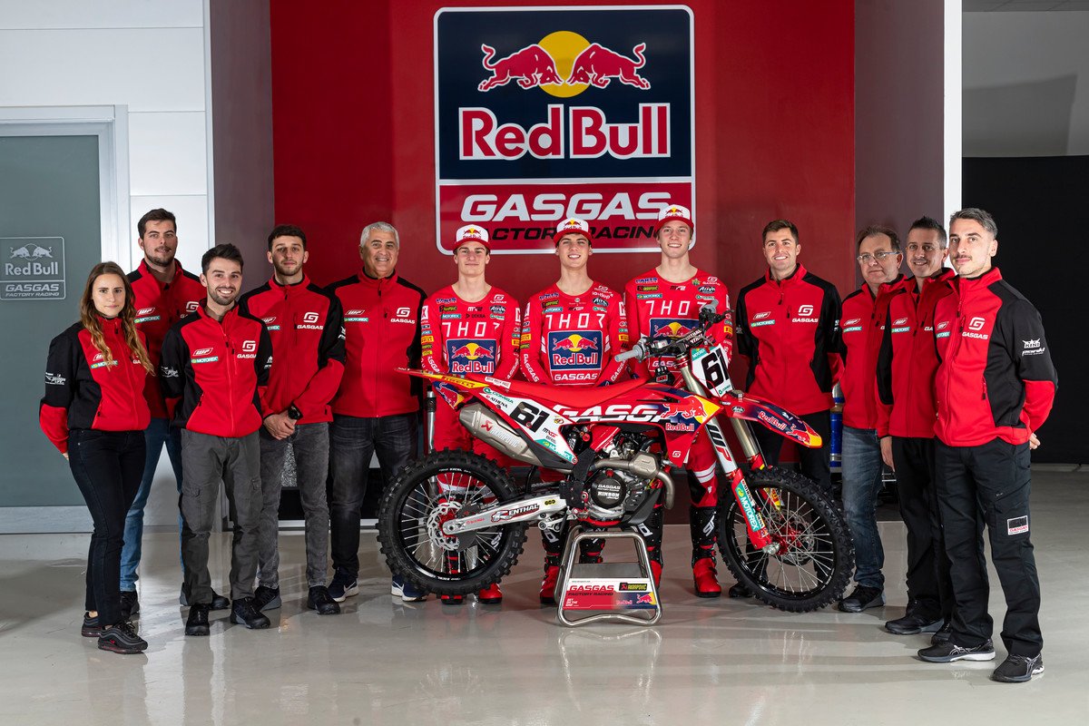 Simon Langenfelder, Jorge Prado, dan Mattia Guadagini, Red Bull GasGas Factory Racing.