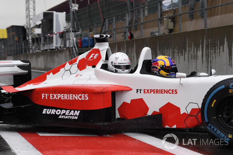 Patrick Friesacher, F1 Experiences 2-Seater driver