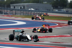 Lewis Hamilton, Mercedes AMG F1 W07 Hybrid
