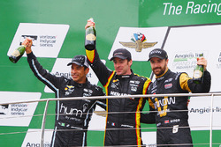 Podium: Sieger Simon Pagenaud, Team Penske Chevrolet, 2. Helio Castroneves, Team Penske Chevrolet, 3
