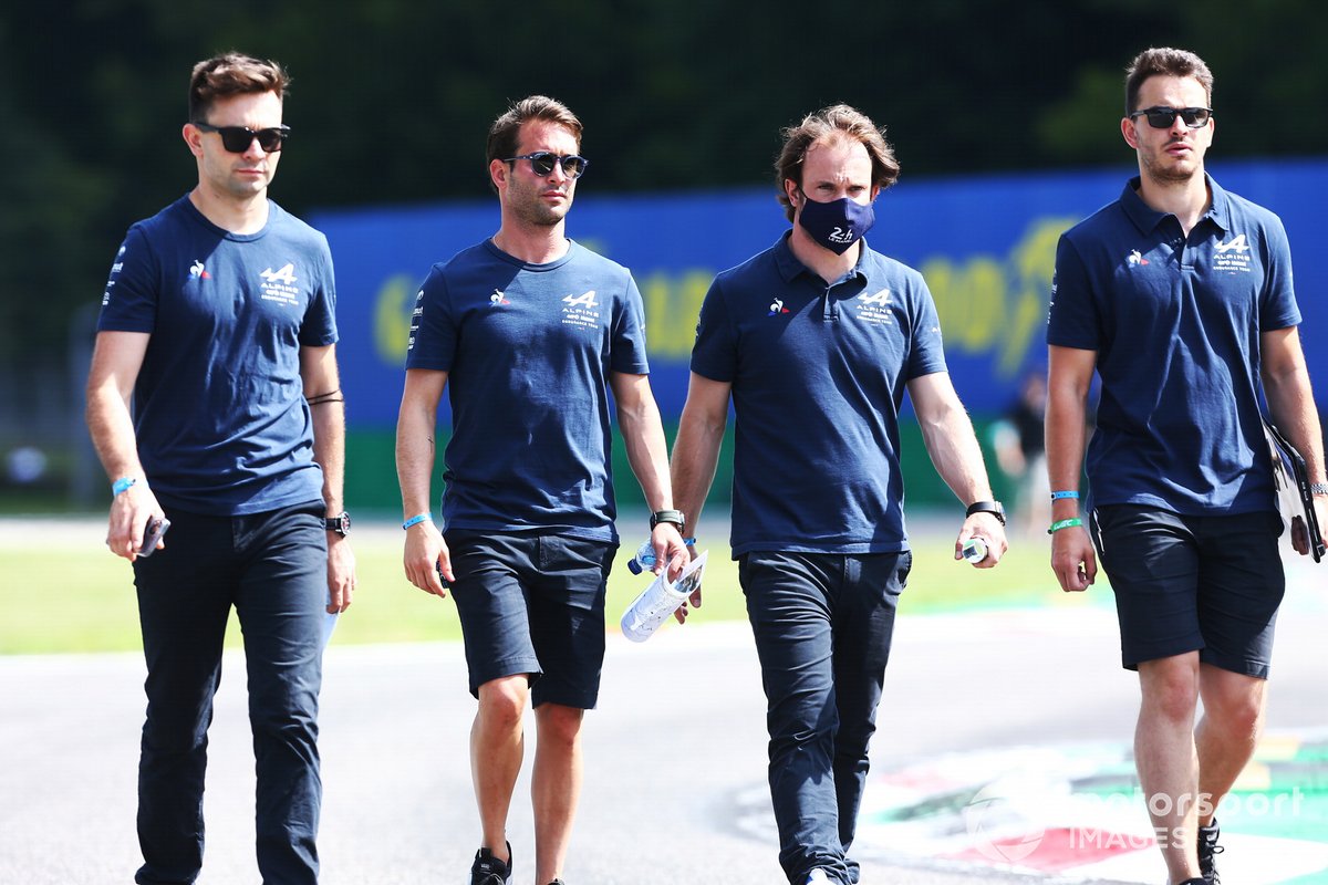 #36 Alpine Elf Matmut Alpine 480 Gibson: Andre Negrao, Nicolas Lapierre, Matthieu Vaxiviere