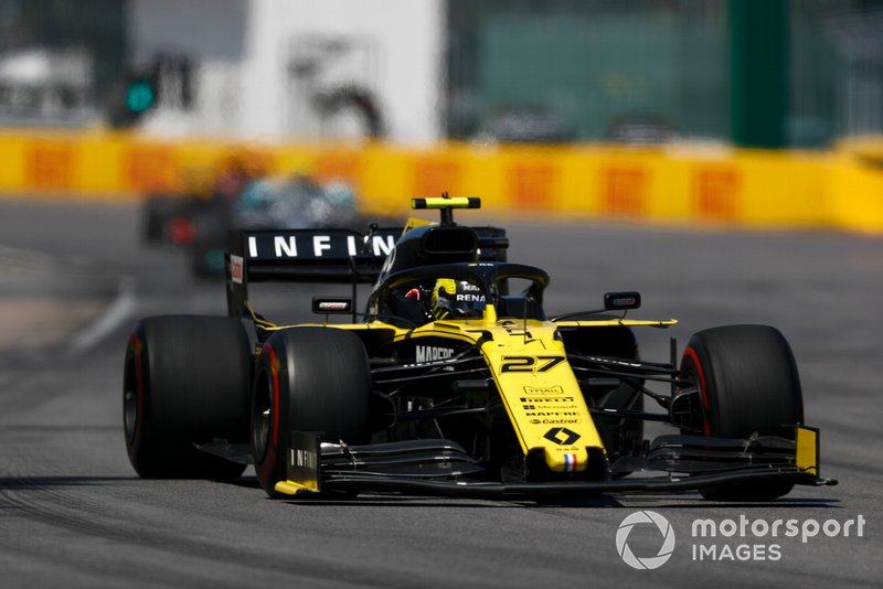Успех в Канаде позволил Renault с 9-го места в Кубке Конструкторов прыгнуть сразу на 5-е. Причем от занимающего 4-ю позицию McLaren французы отстают всего на 2 очка