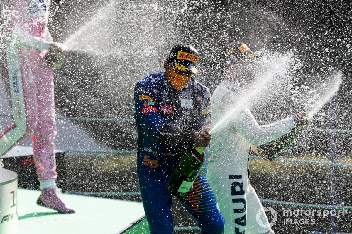 У McLaren не было подиумов с весны 2014 года. За последние 12 месяцев Карлос Сайнс и Ландо Норрис завоевали три призовых кубка