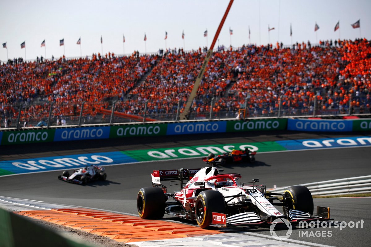 Robert Kubica, Alfa Romeo Racing C41, Nikita Mazepin, Haas VF-21