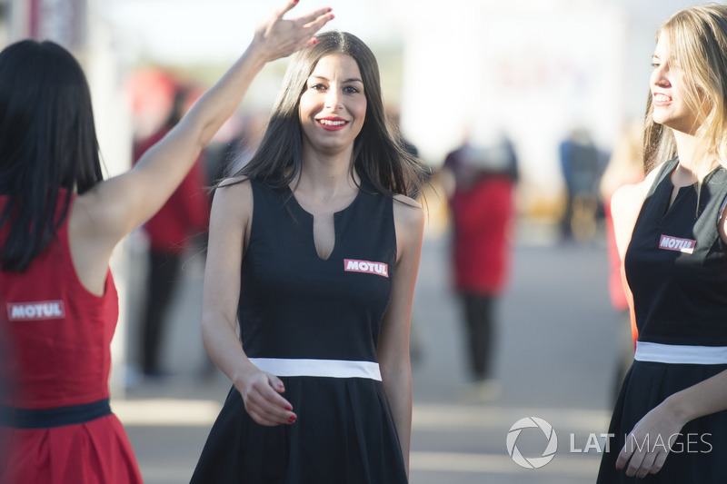 Grid girl