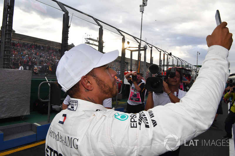 Pole pozisyonu sahibi Lewis Hamilton, Mercedes-AMG F1