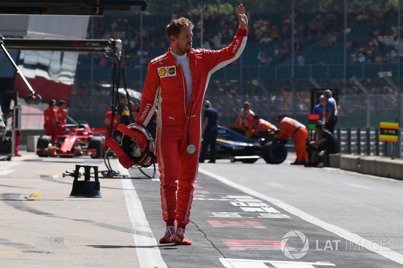 Vettel ganó en Silverstone y sigue como puntero del campeonato