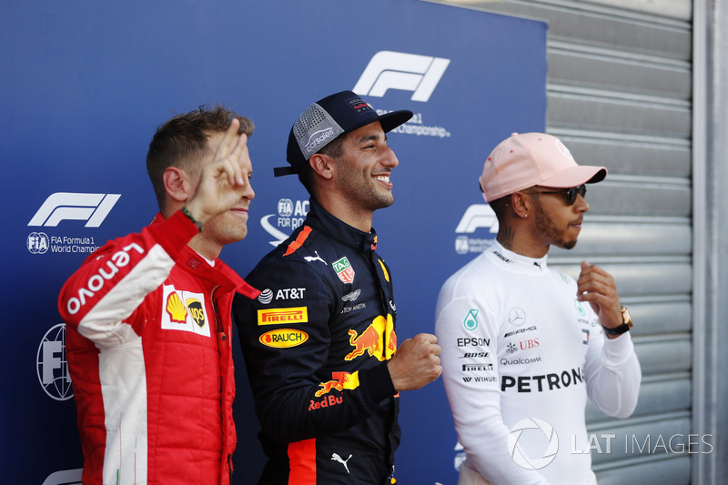 Start tiga besar: 1. Daniel Ricciardo, Red Bull Racing, 2. Sebastian Vettel, Ferrari, Pole sitter , 3. Lewis Hamilton, Mercedes-AMG F1